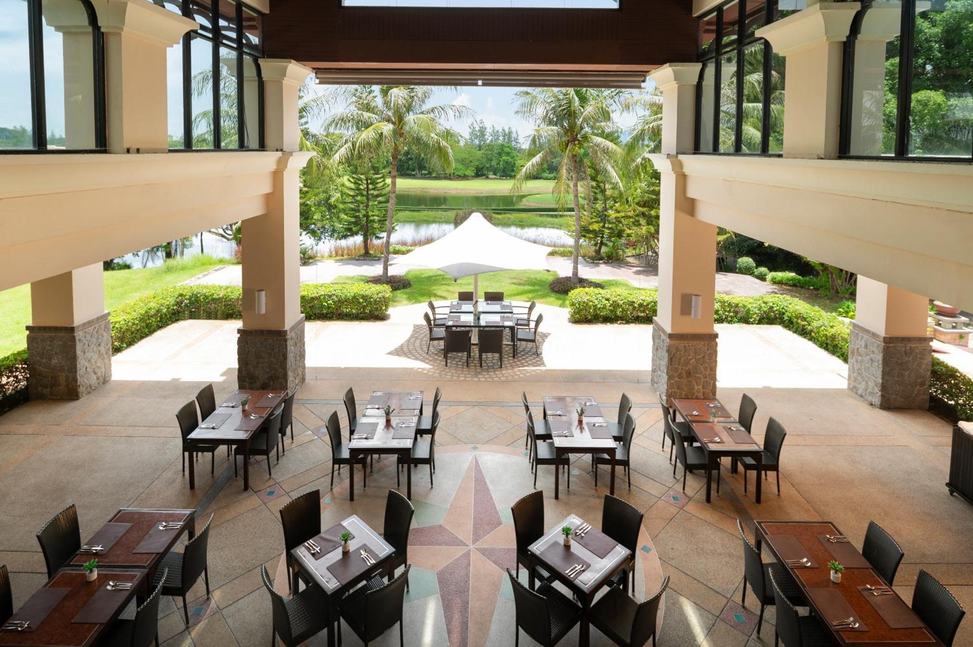 Springfield Village Golf & Spa Cha-Am Exterior foto